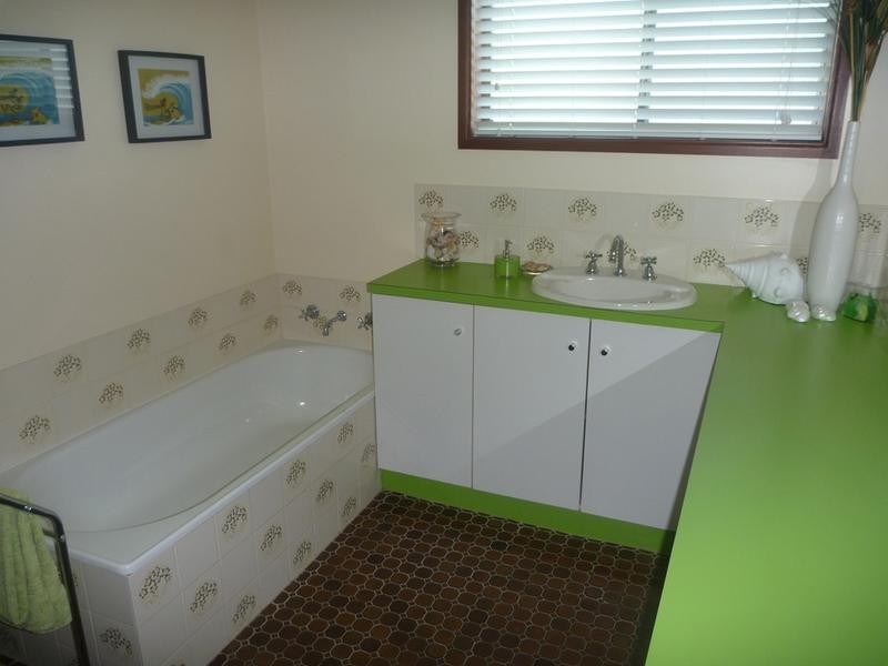 534 Beach ROAD, Denhams Beach NSW 2536
