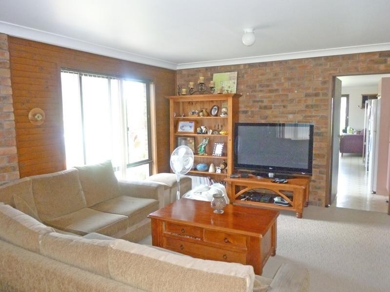 25 Wills Crescent, Denhams Beach NSW 2536