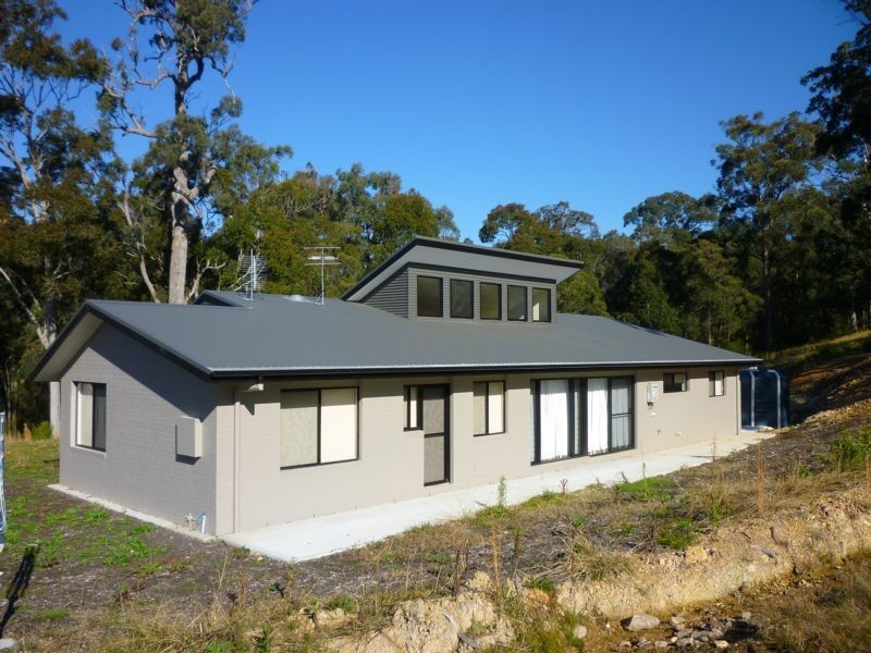 19 Cors Parade, North Batemans Bay NSW 2536