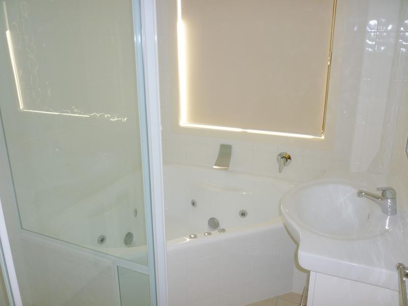 19 Cors Parade, North Batemans Bay NSW 2536