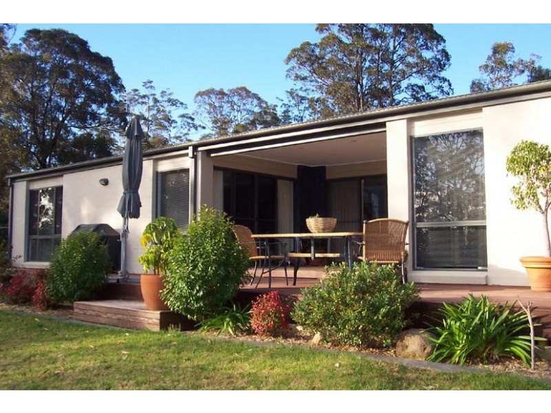 6 Burri Palm Way, Surfside NSW 2536