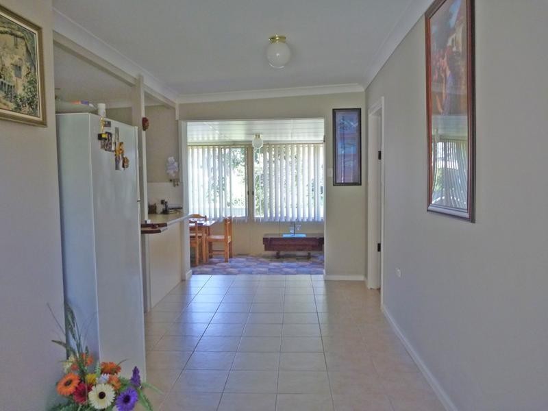 35 Surf Beach Avenue, Surf Beach NSW 2536