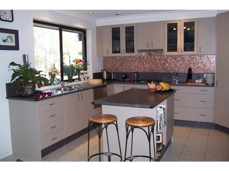 1 Waterfront Close, Mossy Point NSW 2537