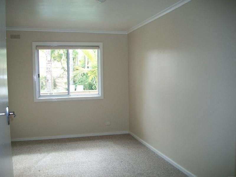 16 Matthew Parade, Batehaven NSW 2536