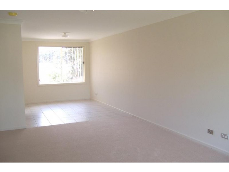 12 Lawson Place, Sunshine Bay NSW 2536