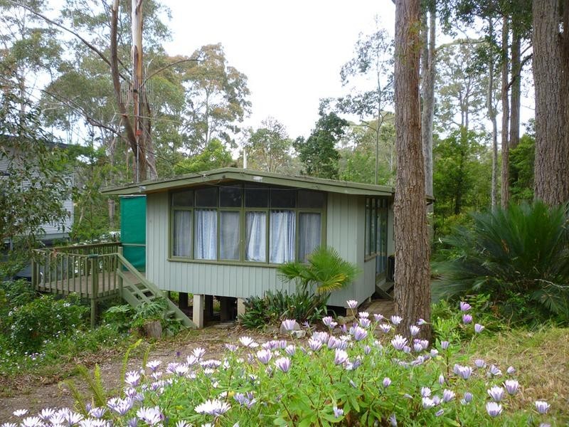 6 Highview Avenue, Surf Beach NSW 2536