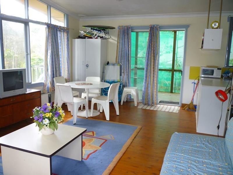6 Highview Avenue, Surf Beach NSW 2536