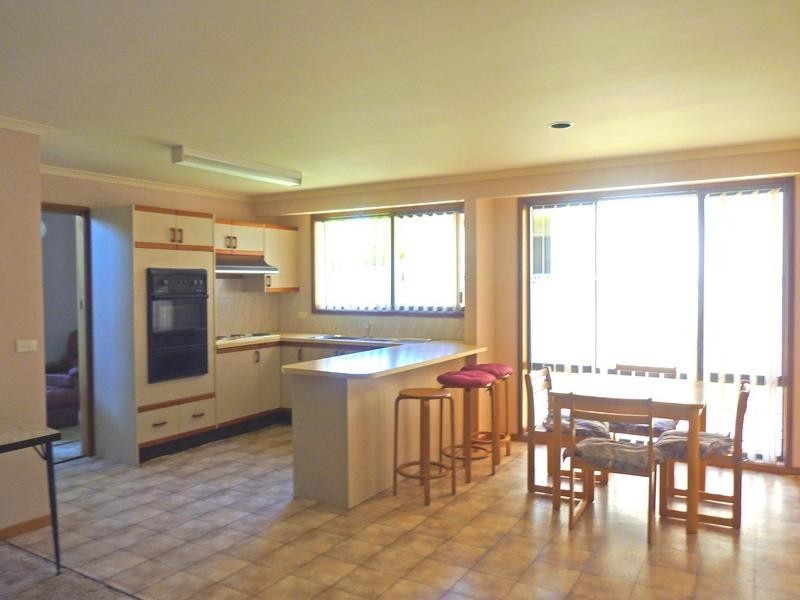 39 Pacific Road, Surf Beach NSW 2536