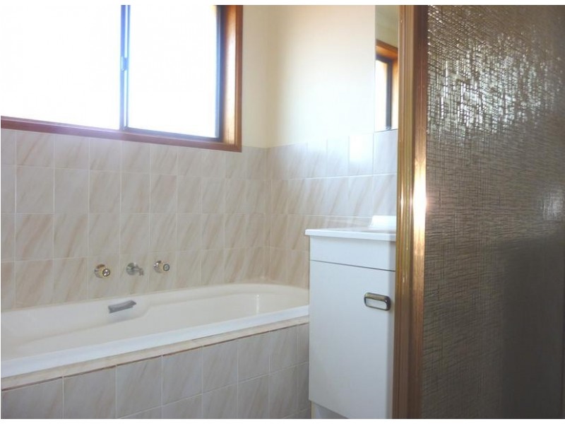 39 Pacific Road, Surf Beach NSW 2536