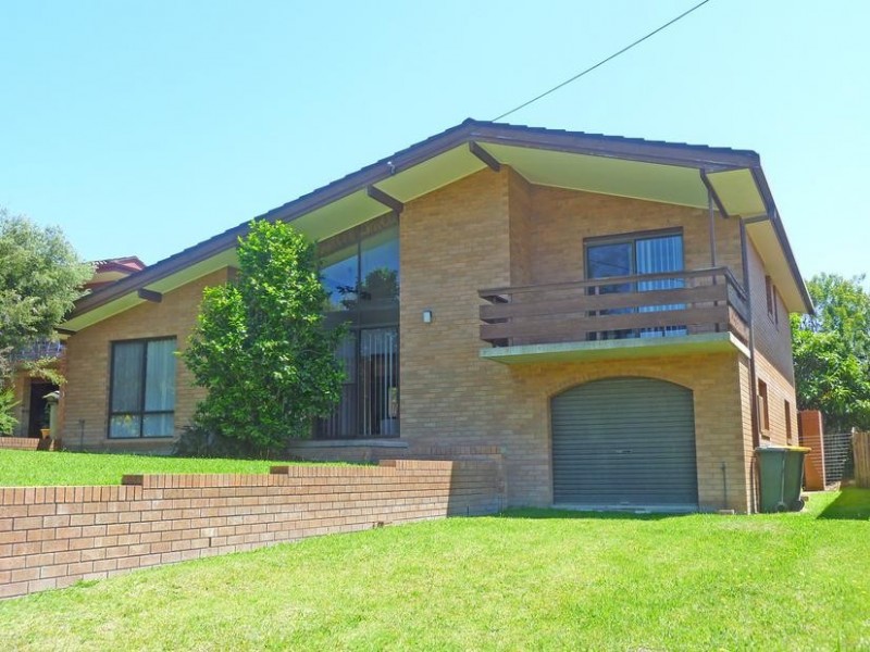 39 Pacific Road, Surf Beach NSW 2536