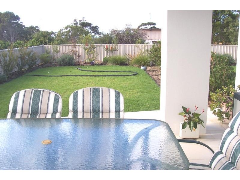 1/255 Beach Road, Denhams Beach NSW 2536