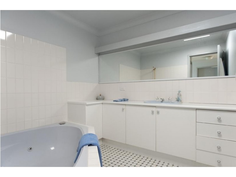 6/5 Edgewood Place, Denhams Beach NSW 2536
