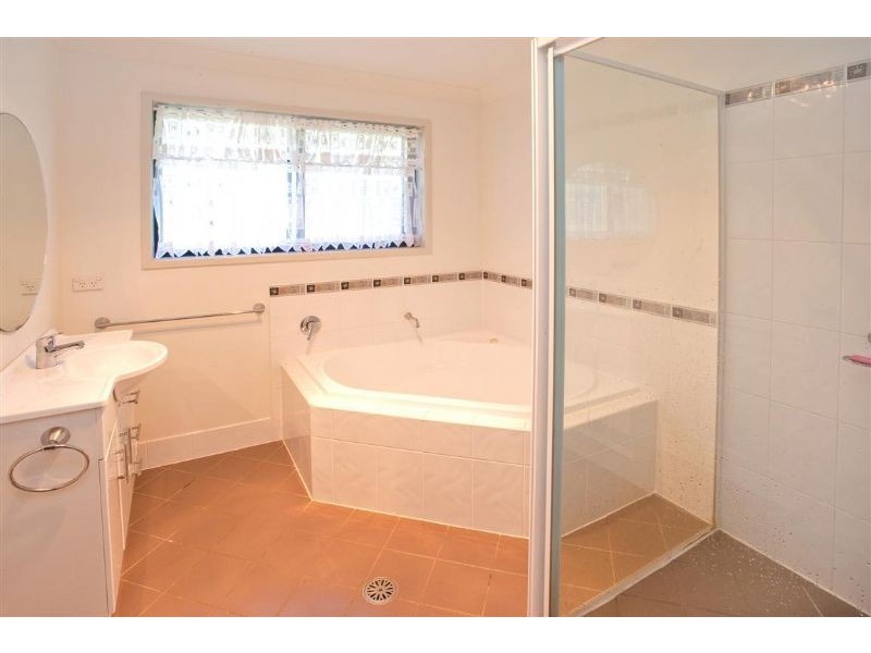 7 Oakwood Way, Catalina NSW 2536