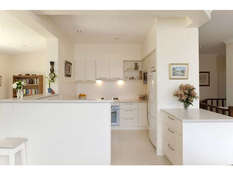 1 Vista Avenue, Catalina NSW 2536