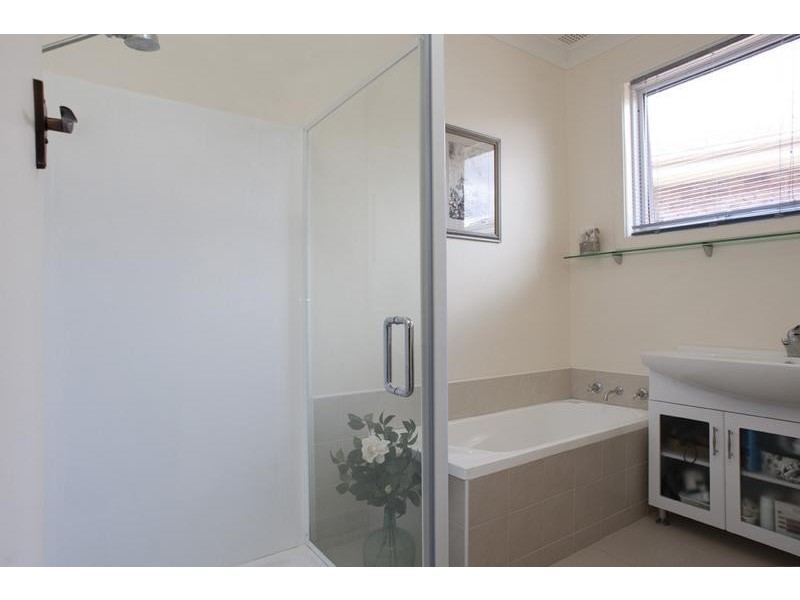 1 Vista Avenue, Catalina NSW 2536