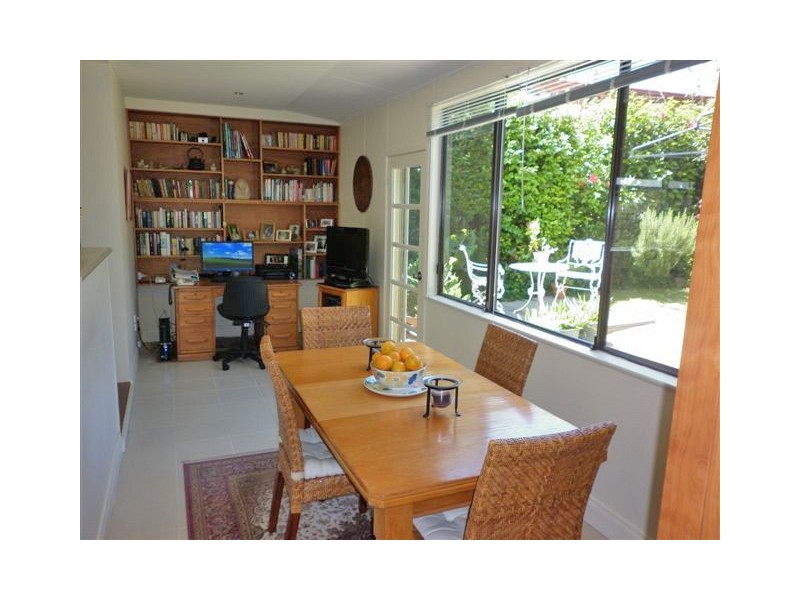 1 Vista Avenue, Catalina NSW 2536