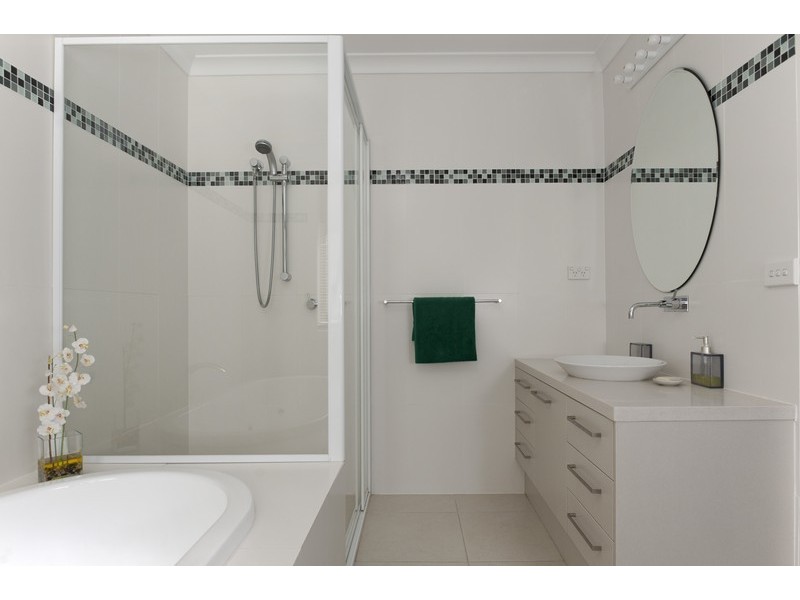 19B Denham Avenue, Denhams Beach NSW 2536