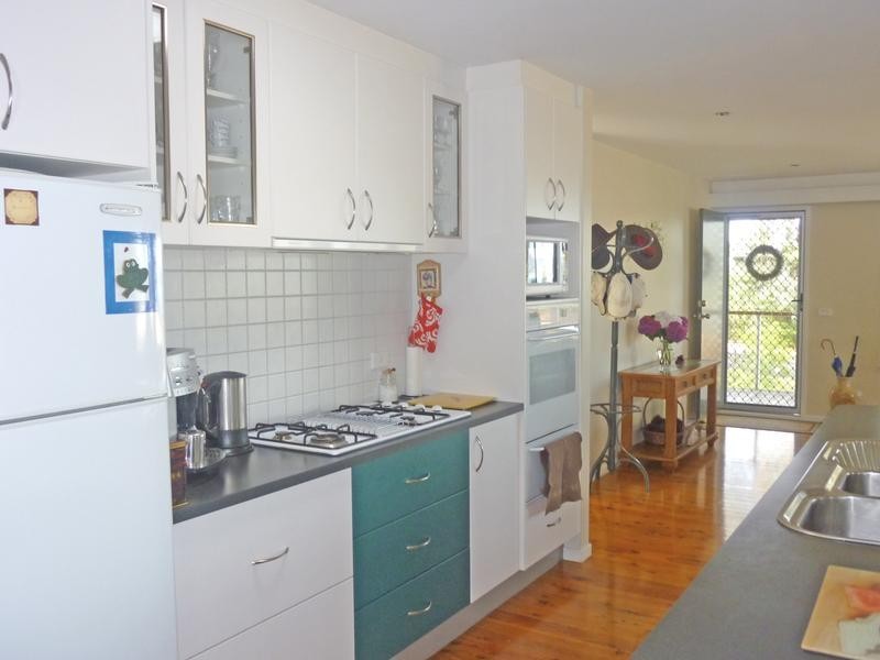 10 Fauna Avenue, Long Beach NSW 2536