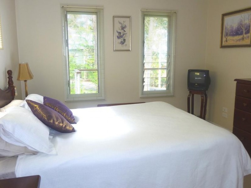 10 Fauna Avenue, Long Beach NSW 2536