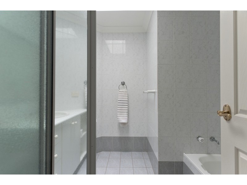 8/2A Graydon Avenue, Denhams Beach NSW 2536