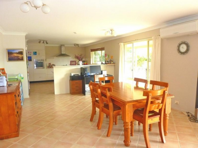 75 Eric Fenning Drive, Surf Beach NSW 2536