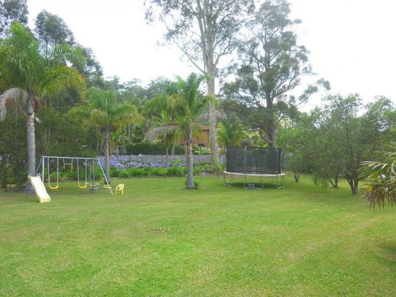 75 Eric Fenning Drive, Surf Beach NSW 2536