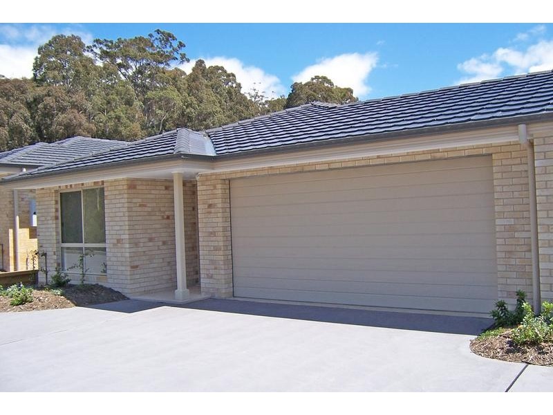2/160 Edward Road, Batehaven NSW 2536