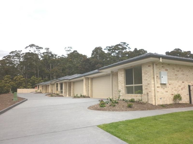 2/160 Edward Road, Batehaven NSW 2536