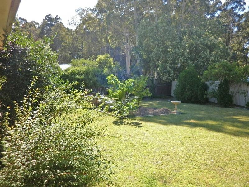 4 Haven Place, Batehaven NSW 2536