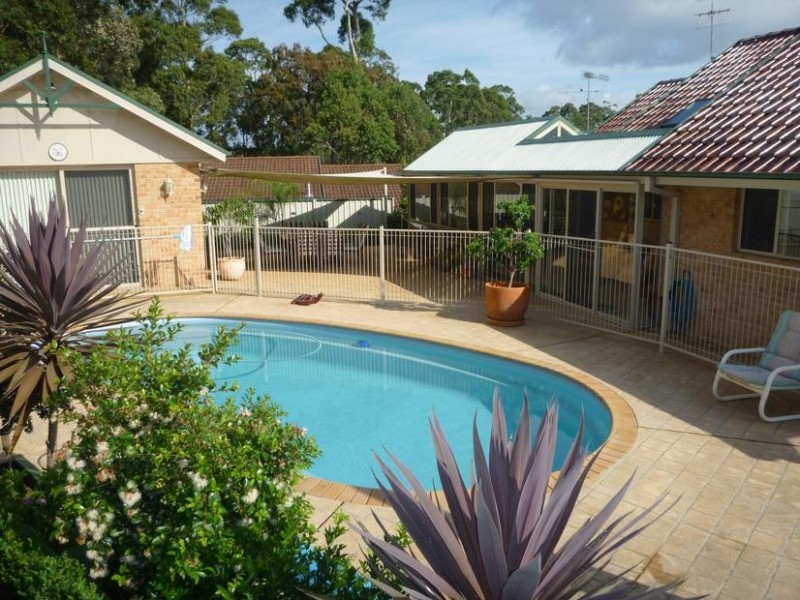 40 Thomas Mitchell Crescent, Sunshine Bay NSW 2536