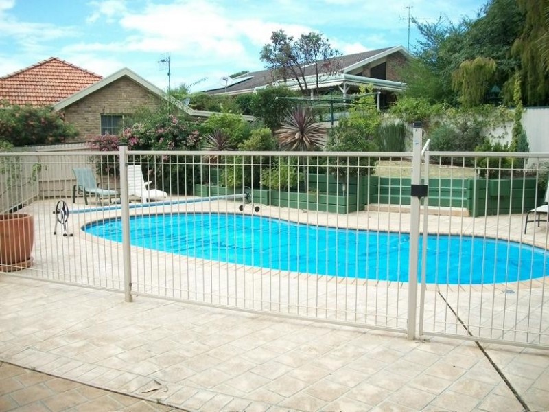 40 Thomas Mitchell Crescent, Sunshine Bay NSW 2536