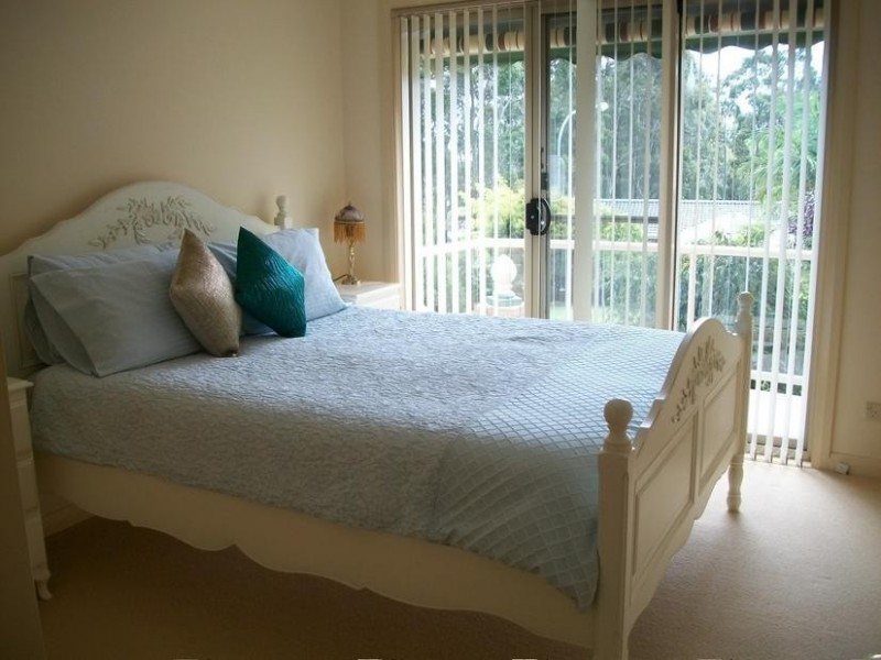 40 Thomas Mitchell Crescent, Sunshine Bay NSW 2536