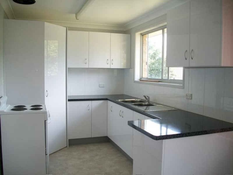 3 Cook Avenue, Surf Beach NSW 2536