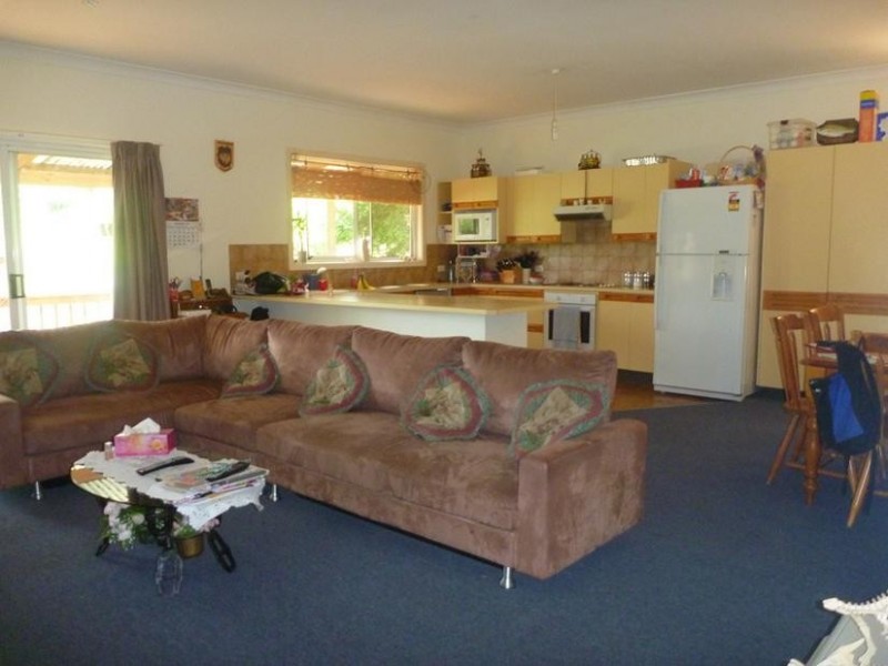 7 Paul Place, Batehaven NSW 2536