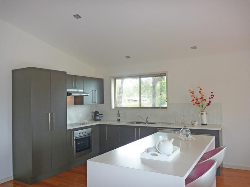 38 Wentworth Avenue, Sunshine Bay NSW 2536