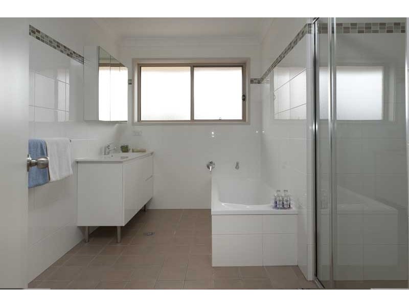 38 Wentworth Avenue, Sunshine Bay NSW 2536