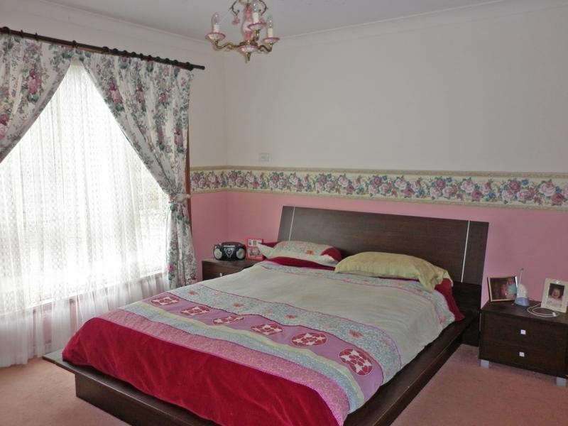 9 Northside Close, Batemans Bay NSW 2536