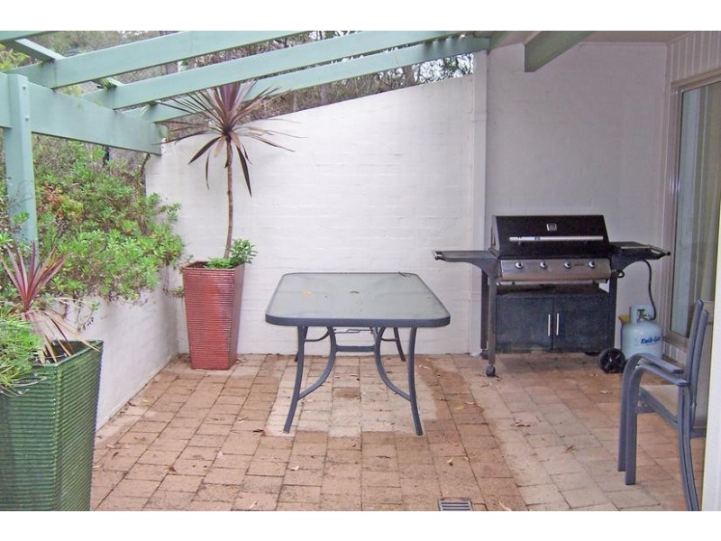 8/12-18 Newth Place, Surf Beach NSW 2536