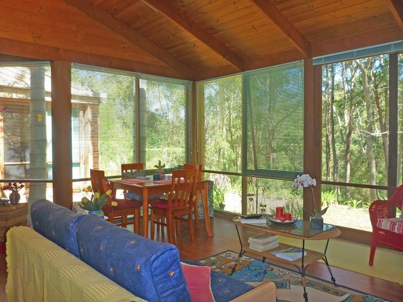 4 Barlings Drive, Tomakin NSW 2537