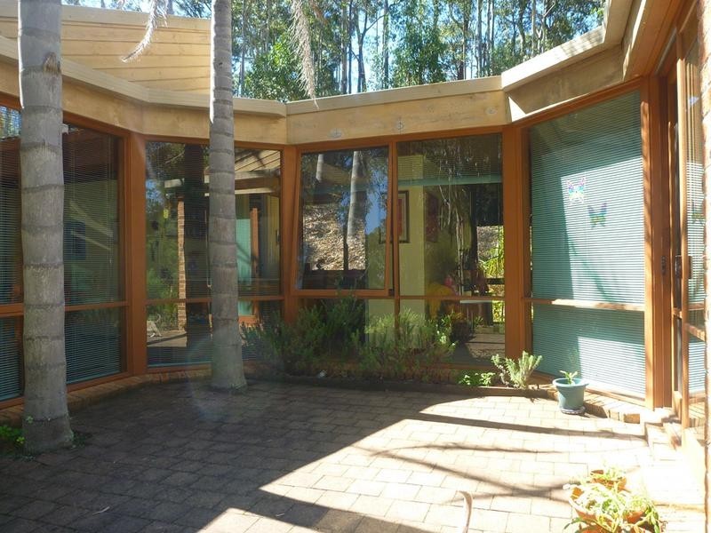 4 Barlings Drive, Tomakin NSW 2537