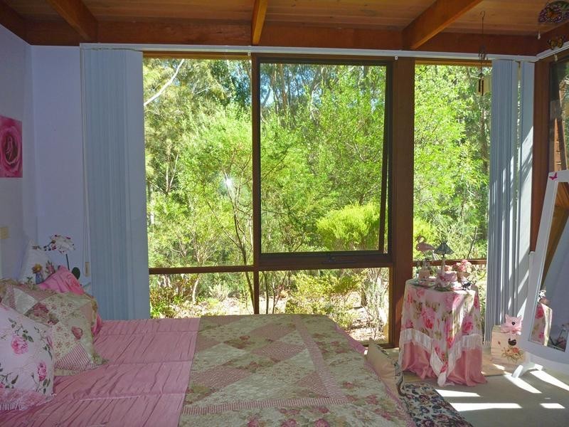 4 Barlings Drive, Tomakin NSW 2537