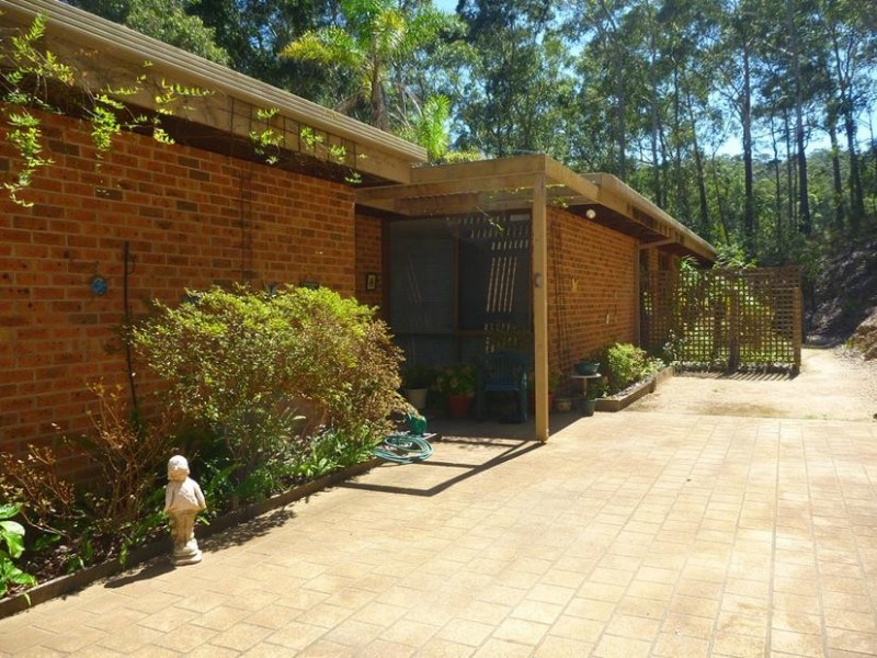 4 Barlings Drive, Tomakin NSW 2537