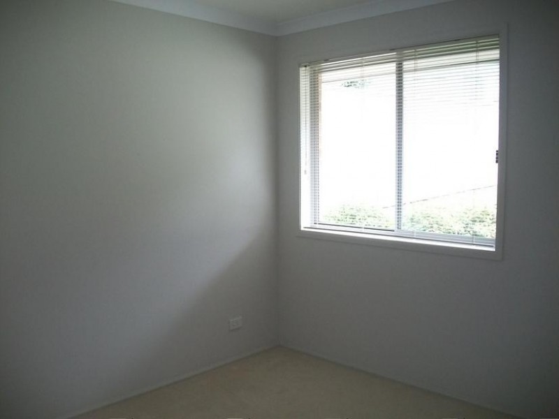 18 Canning Crescent, Sunshine Bay NSW 2536