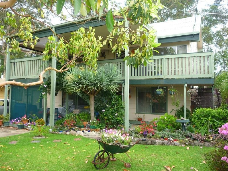 7 Flinders Way, Surf Beach NSW 2536