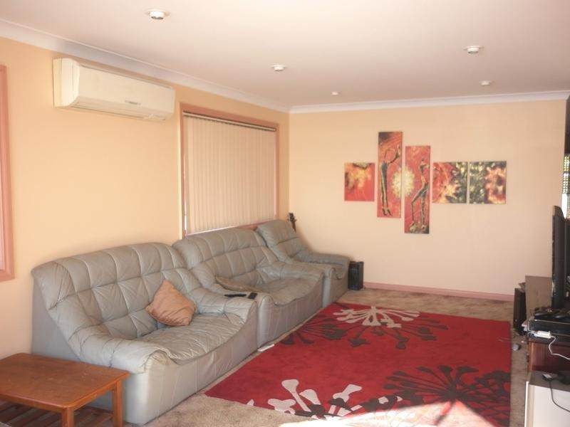 2/374 Beach Road, Batehaven NSW 2536