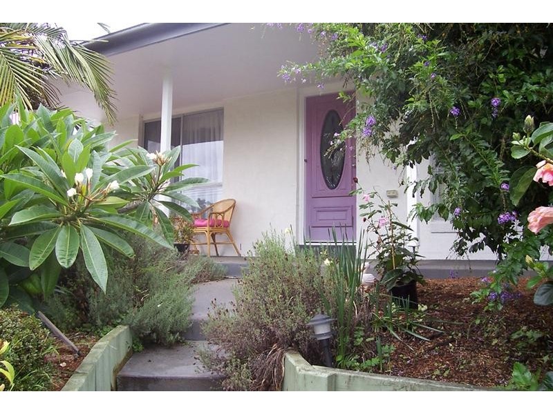 4 Johnson Place, Surf Beach NSW 2536