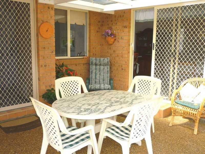 17 Ocean Avenue, Surf Beach NSW 2536