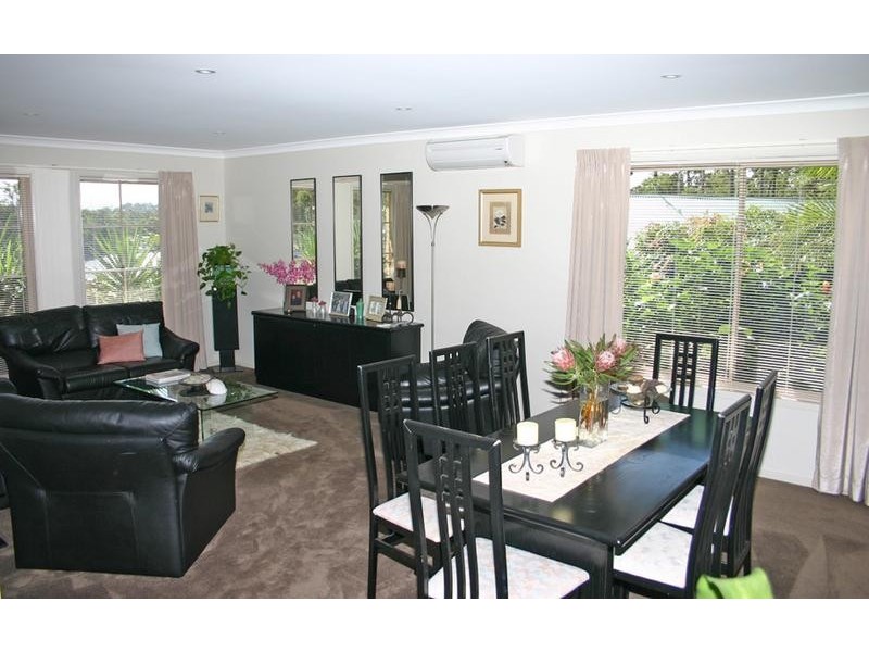 17 Batman Place, Sunshine Bay NSW 2536