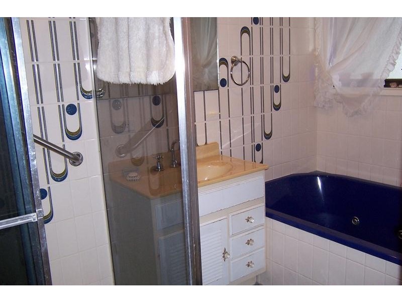 20 Burrawang Crescent, Sunshine Bay NSW 2536