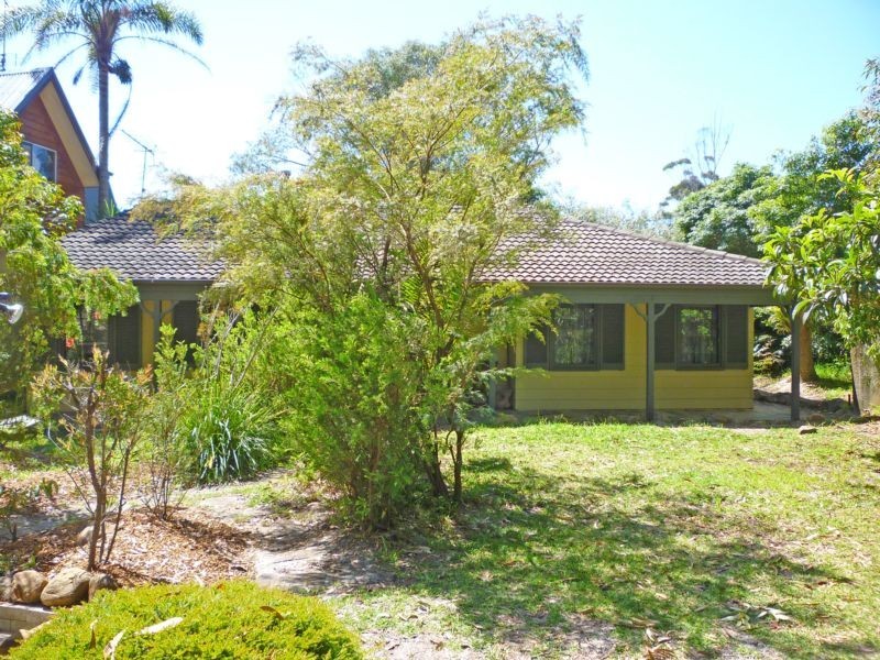 52 Lakeside Drive, South Durras NSW 2536